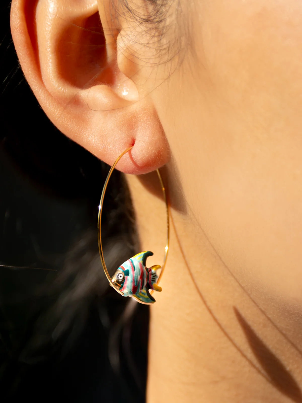 Brincos Poisson Arc-en-Ciel J848, Nach Bijoux