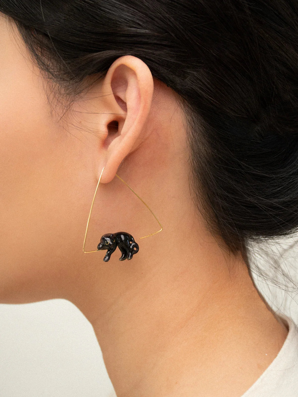 Brincos Panthère Noire J138, Nach Bijoux