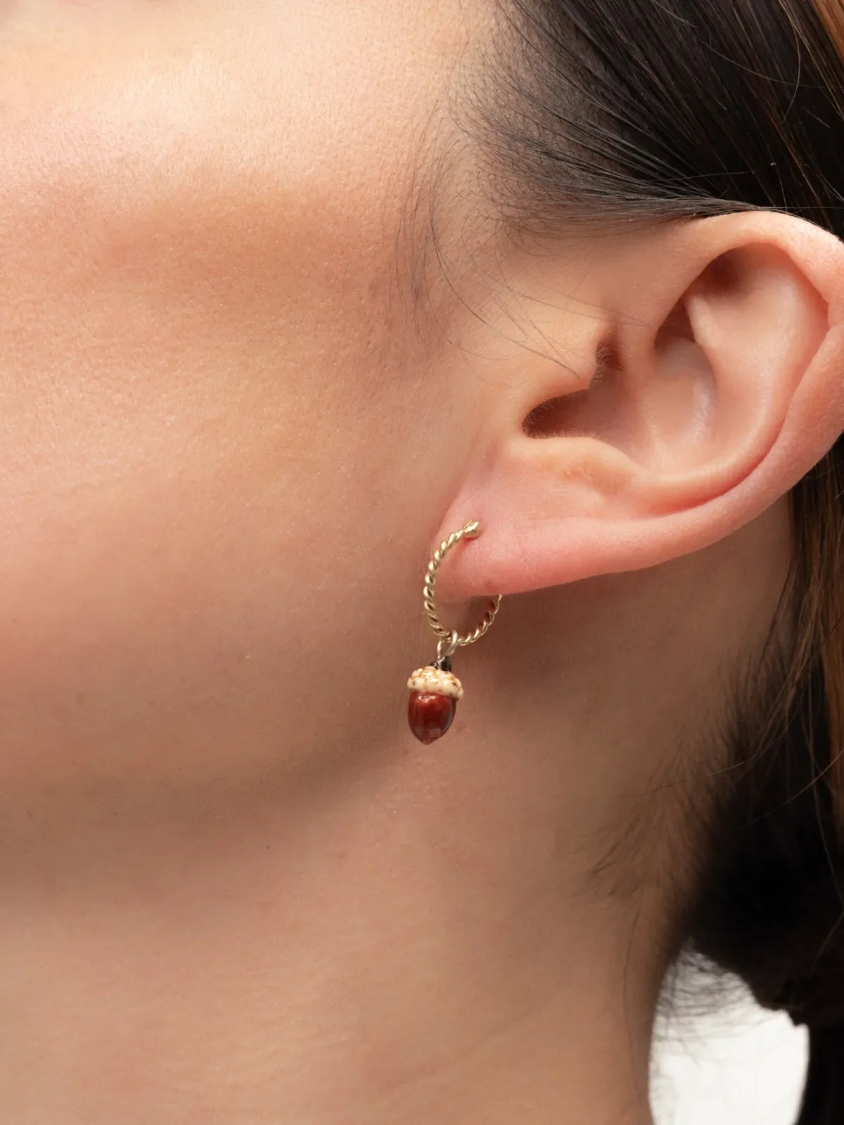 Brinco Gland J943, Nach Bijoux