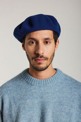 Basque beret, eclipse